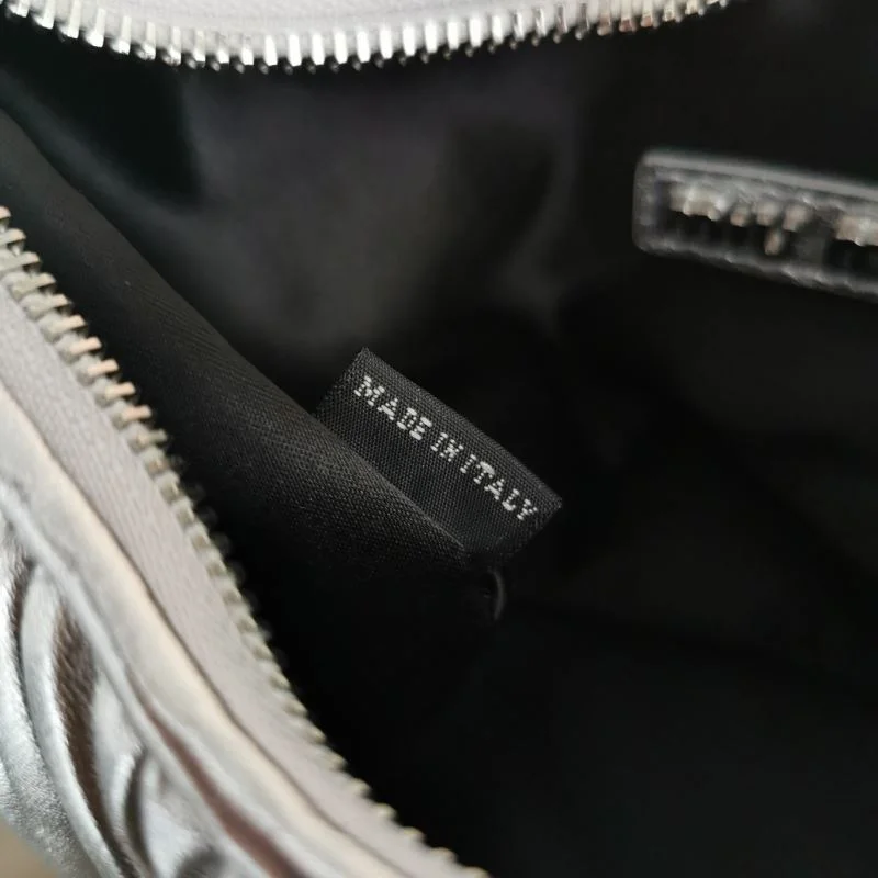 Functional Miu Miu Hobo Bags 43784