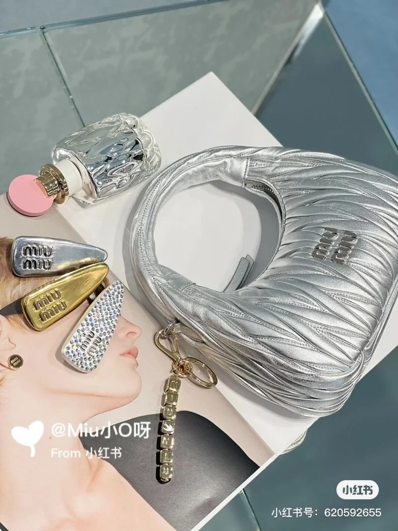 Functional Miu Miu Hobo Bags 43784