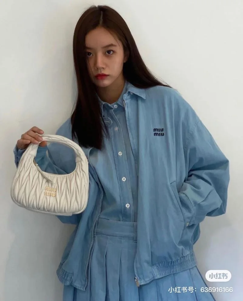 Casual Miu Miu Hobo Bags 43783