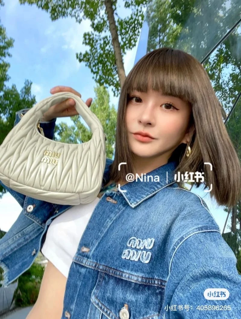 Casual Miu Miu Hobo Bags 43783