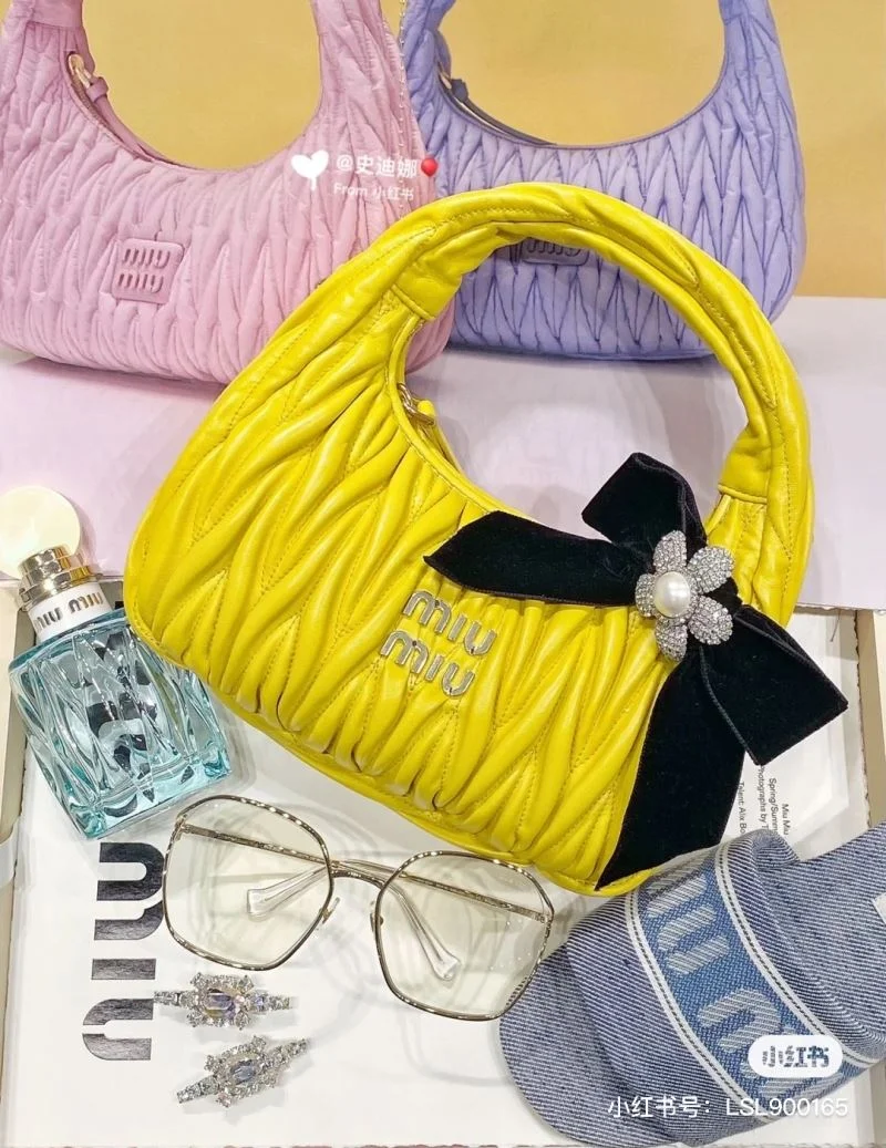 Unisex Miu Miu Hobo Bags 43820
