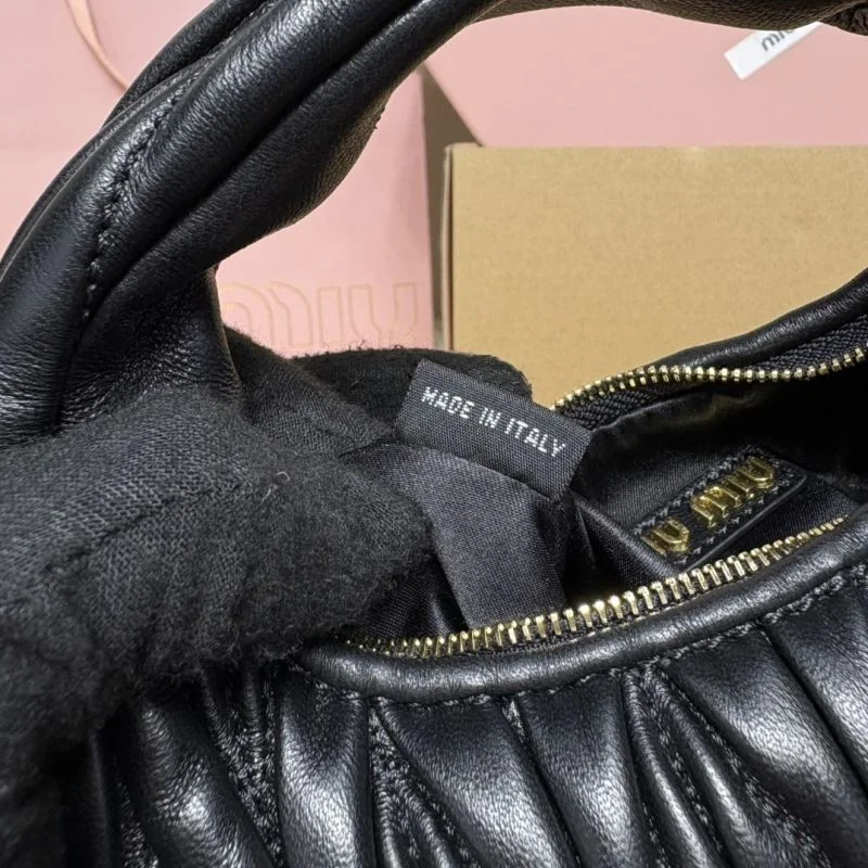 Durable Miu Miu Hobo Bags 43577