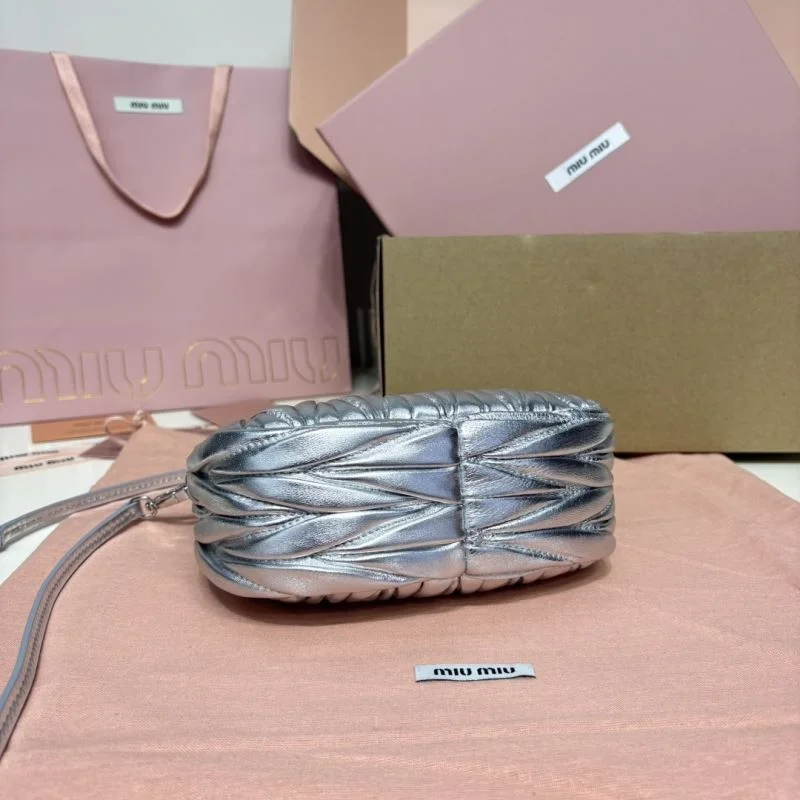 Miu Miu Hobo Bags Durable 43621