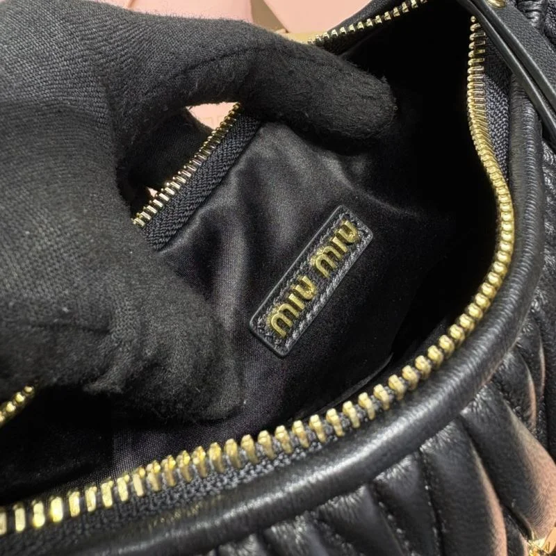 Miu Miu Hobo Bags Chic 43619