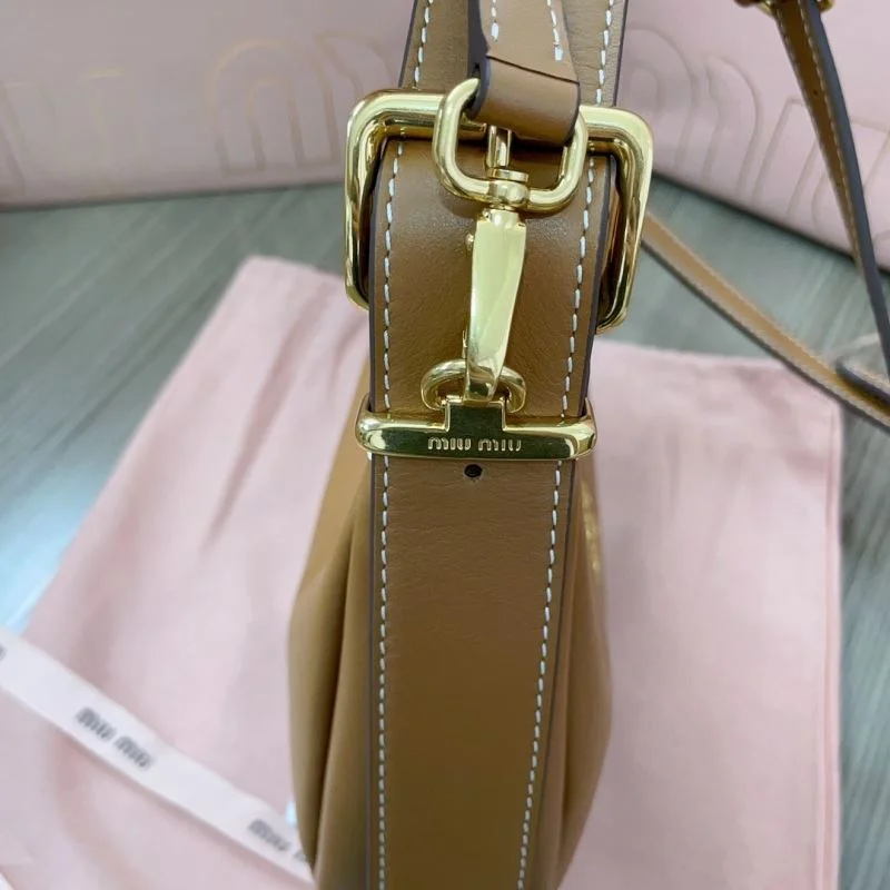 Miu Miu Hobo Bags Attractive 43568