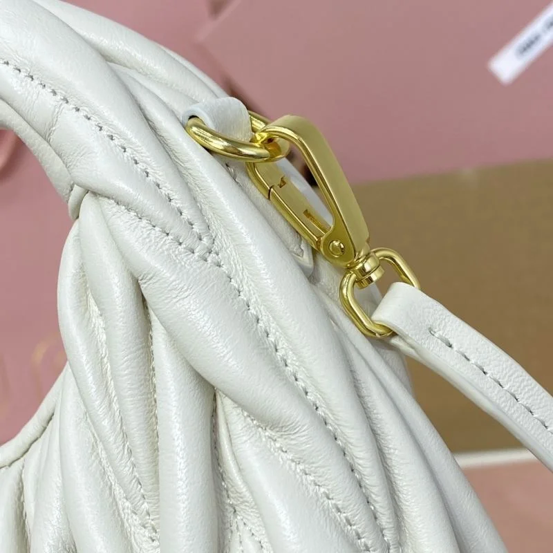 Miu Miu Hobo Bags WellDesigned 43566