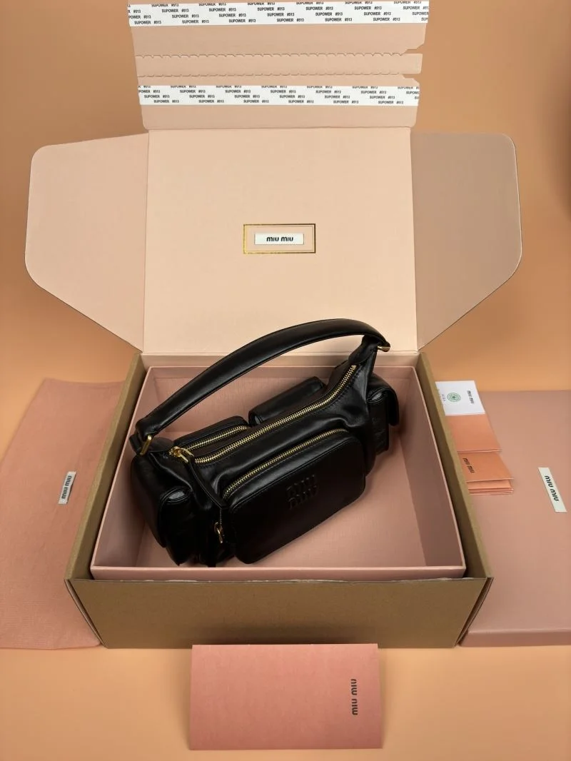 Casual Miu Miu Hobo Bags 56068