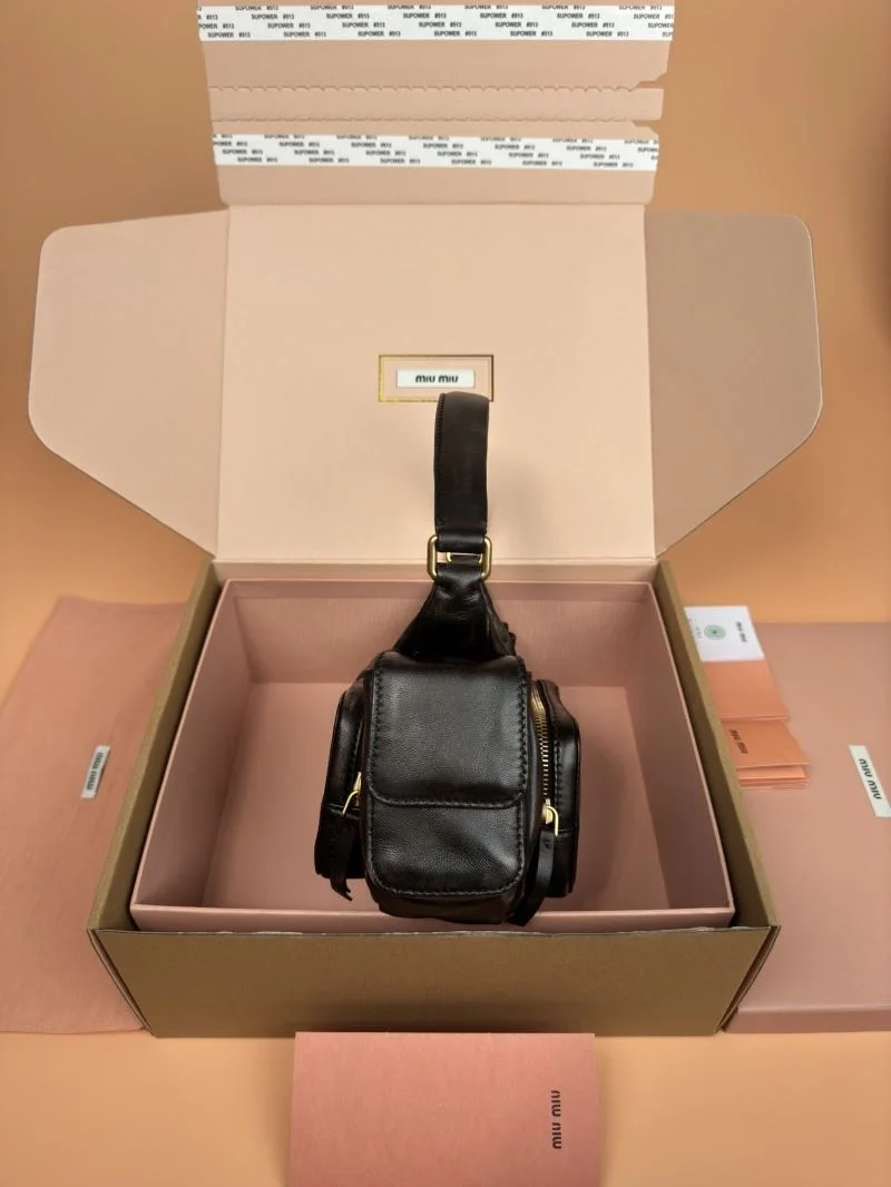 Miu Miu Hobo Bags Supportive 56056