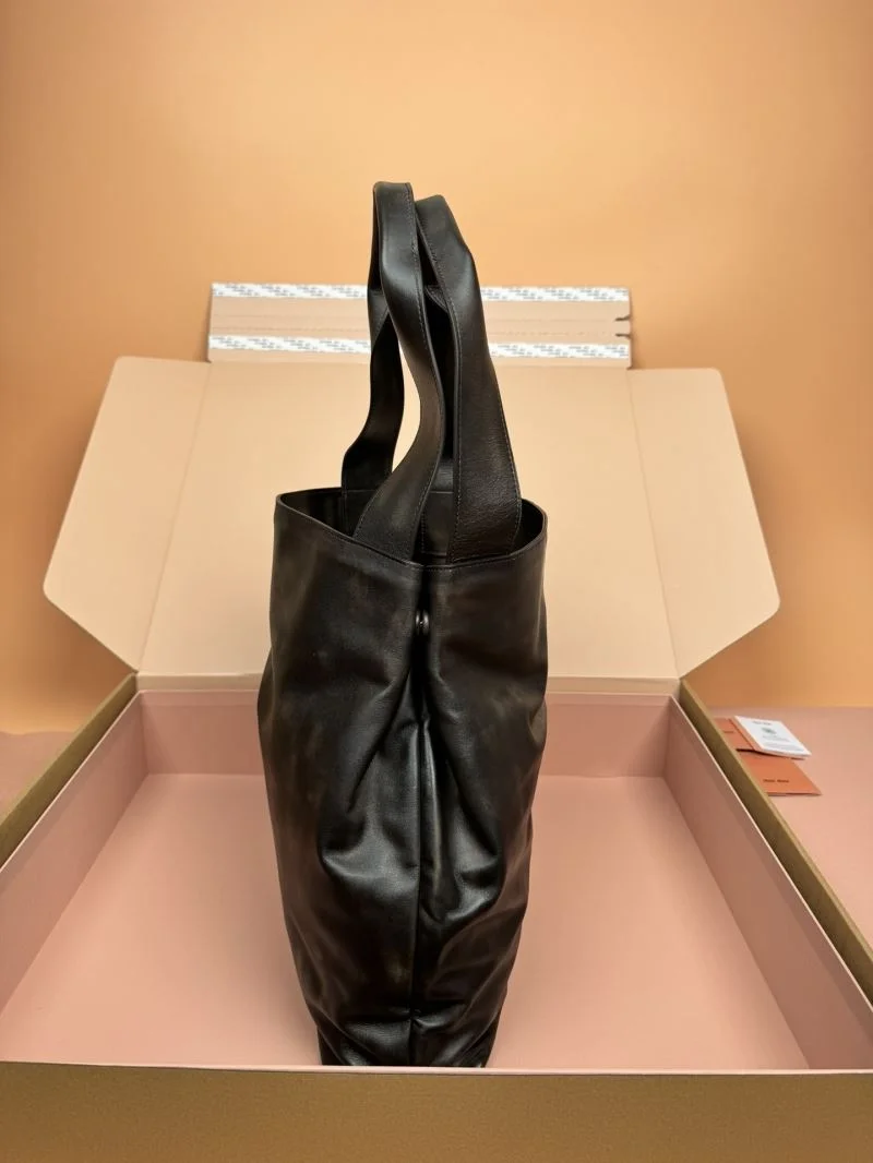 Miu Miu Hobo Bags Sleek 56054