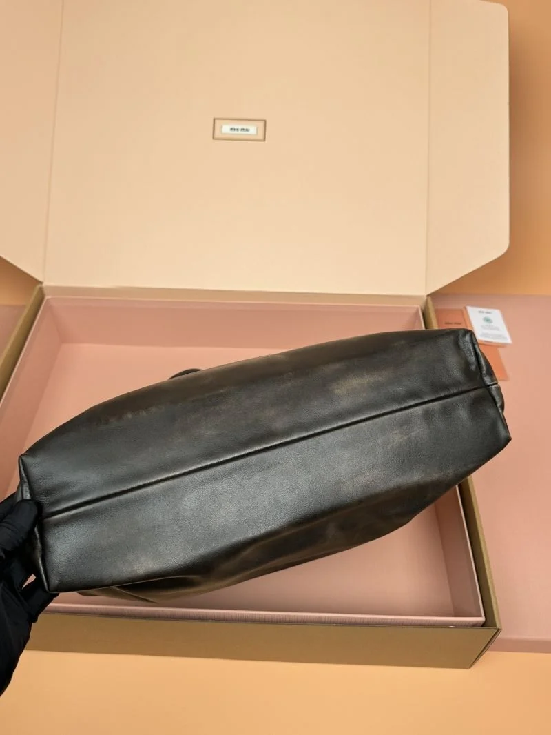 Miu Miu Hobo Bags Sleek 56054
