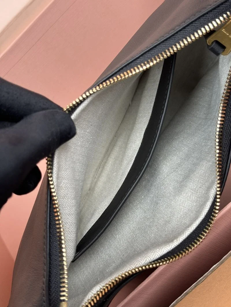 Miu Miu Hobo Bags Thermal 56084