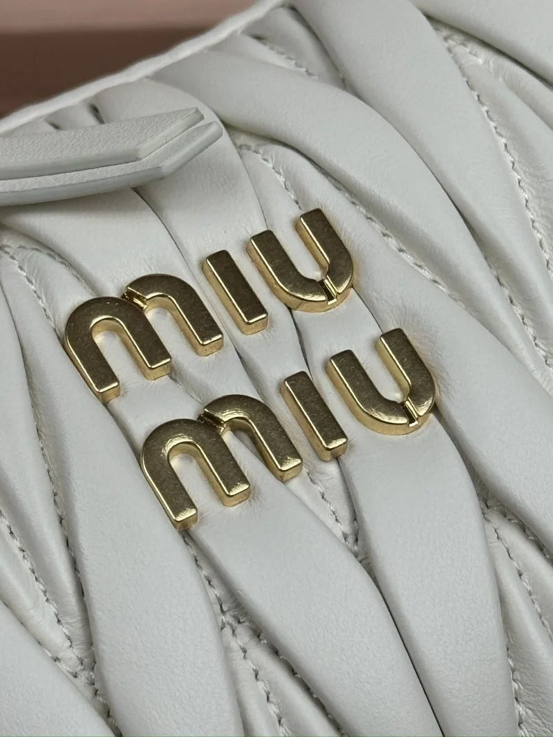 Miu Miu Hobo Bags Versatile 56045