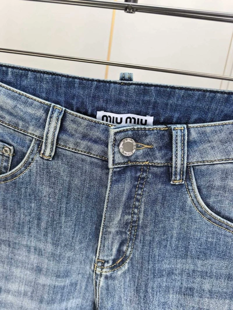 Trendsetting Miu Miu Jeans 161394