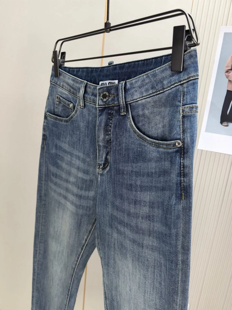 Trendsetting Miu Miu Jeans 161394