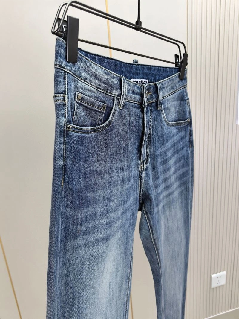 Trendsetting Miu Miu Jeans 161394