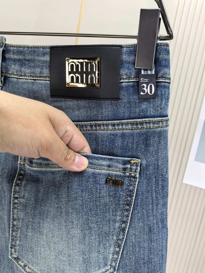 Trendsetting Miu Miu Jeans 161394
