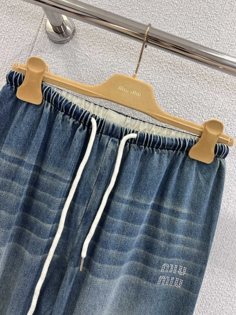 Miu Miu Jeans Comfortable 151263