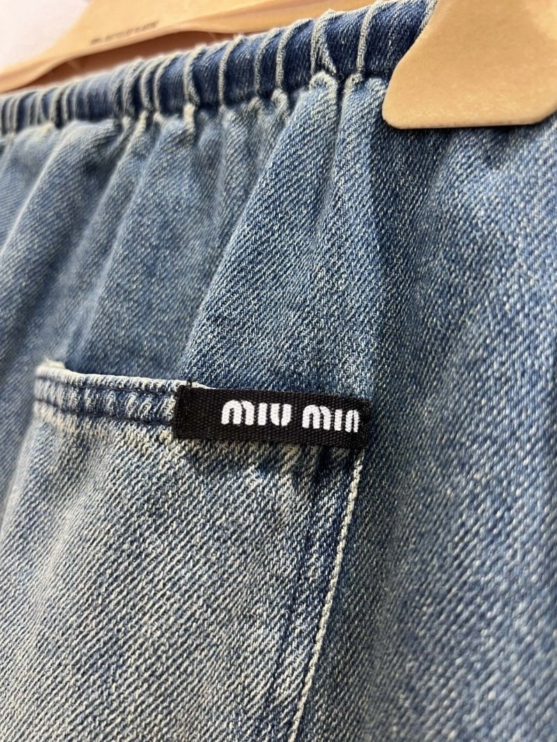 Miu Miu Jeans Comfortable 151263