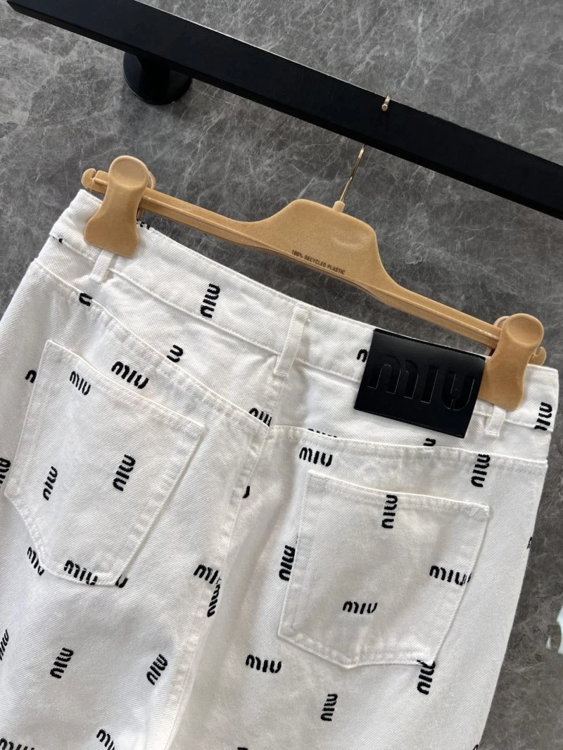 Trendsetting Miu Miu Jeans 151264