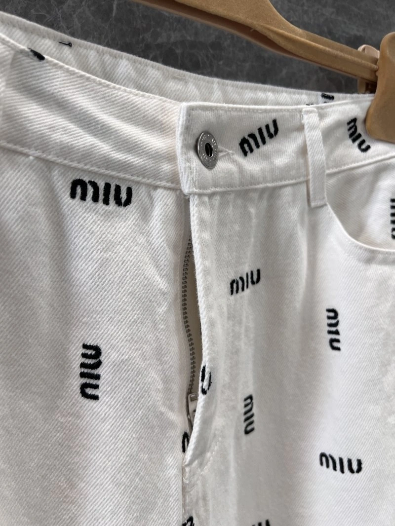 Trendsetting Miu Miu Jeans 151264