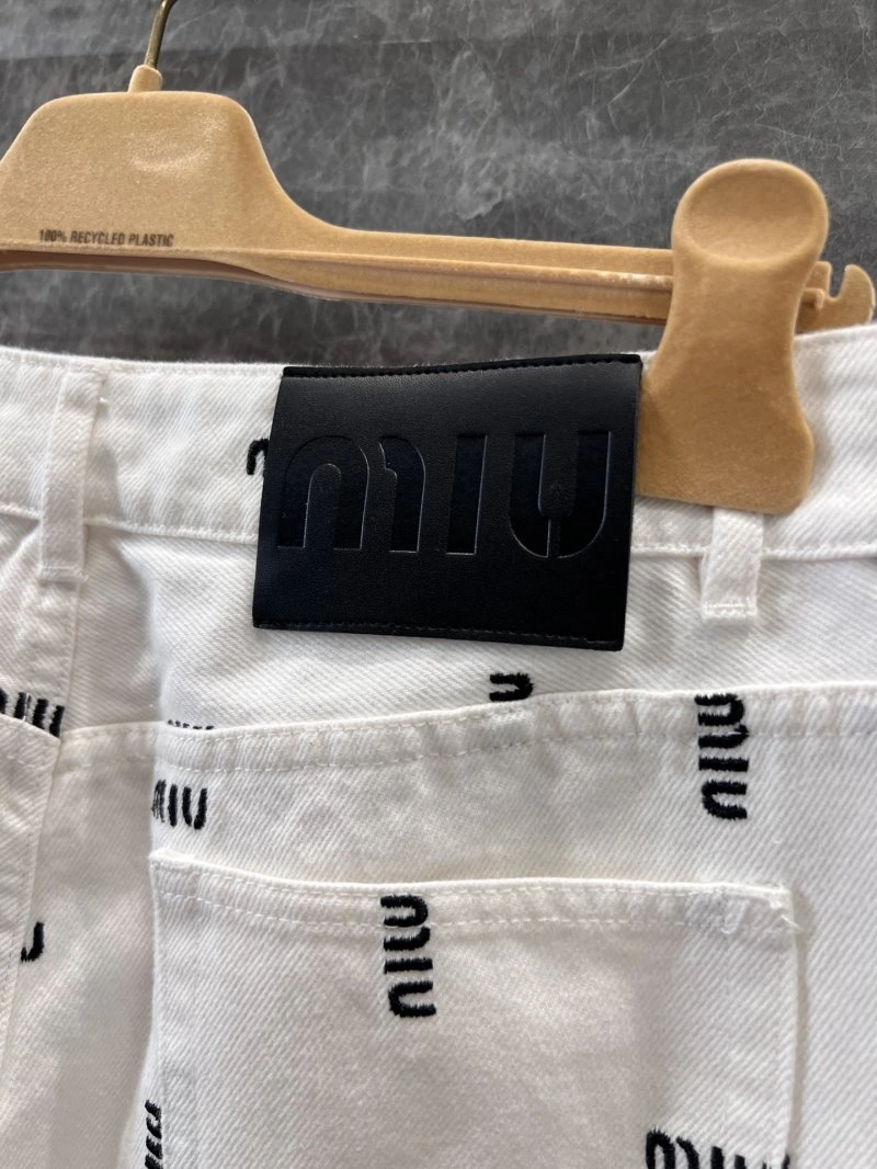 Trendsetting Miu Miu Jeans 151264