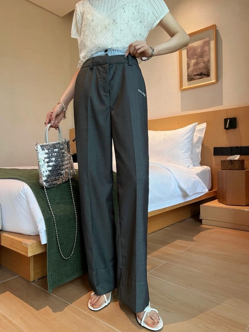 WellDesigned Miu Miu Long Pants 152167