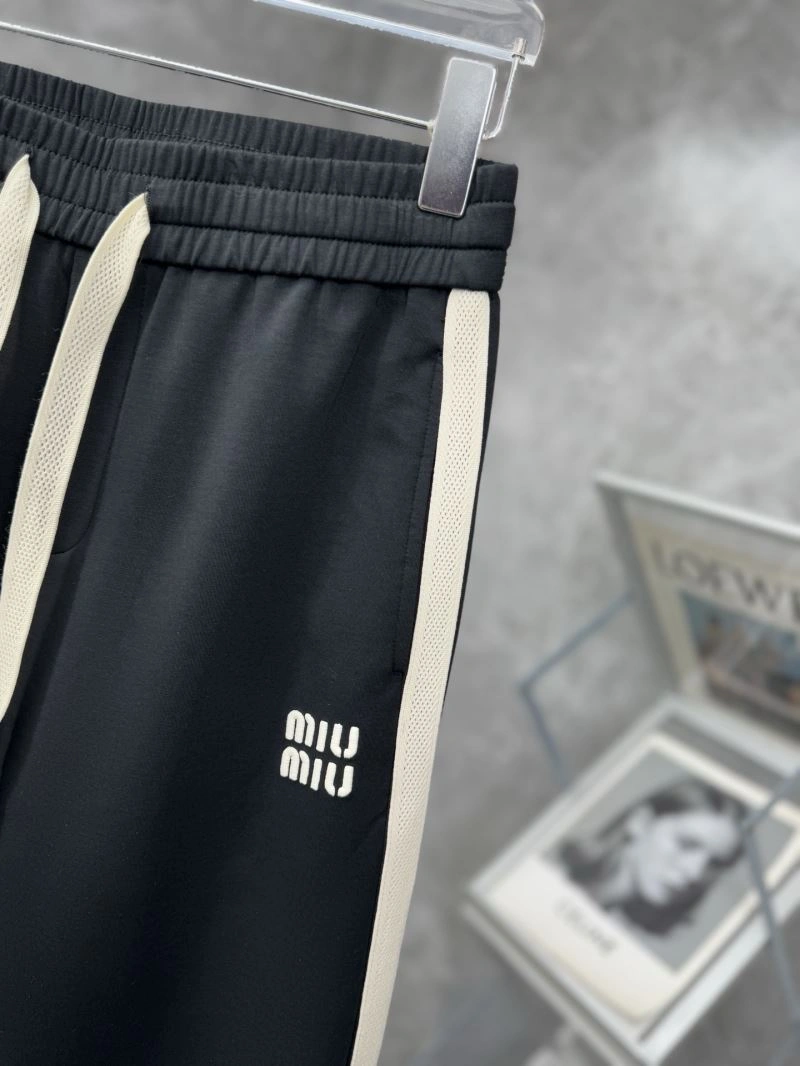 Miu Miu Long Pants UrbanStyle 161376