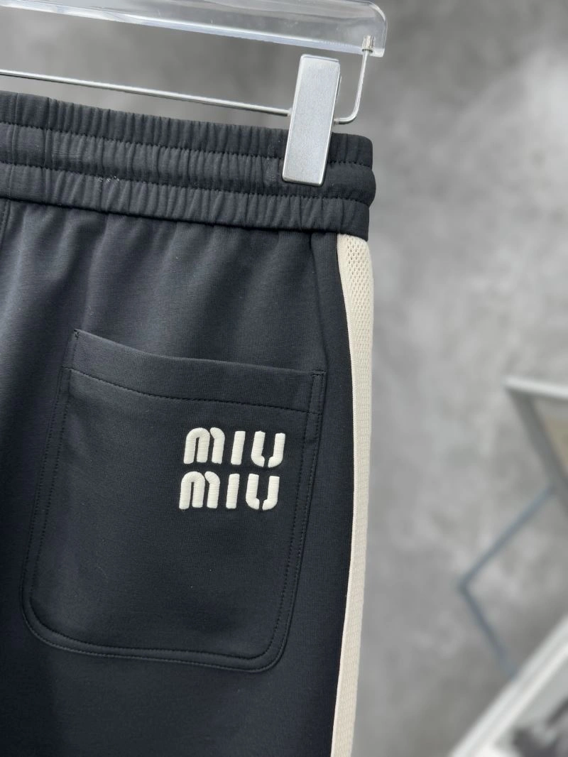 Miu Miu Long Pants UrbanStyle 161376