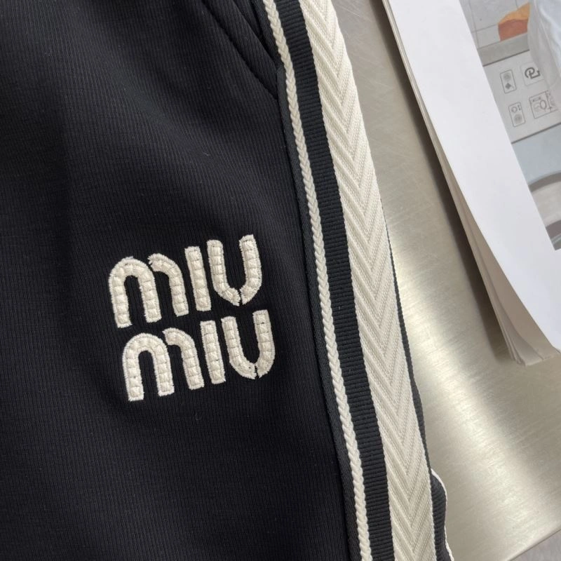 Miu Miu Long Pants Versatile 160190