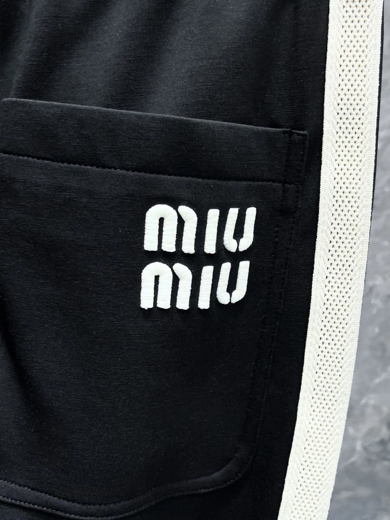 Miu Miu Long Pants UrbanStyle 158210