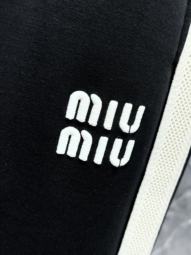 Miu Miu Long Pants UrbanStyle 158210