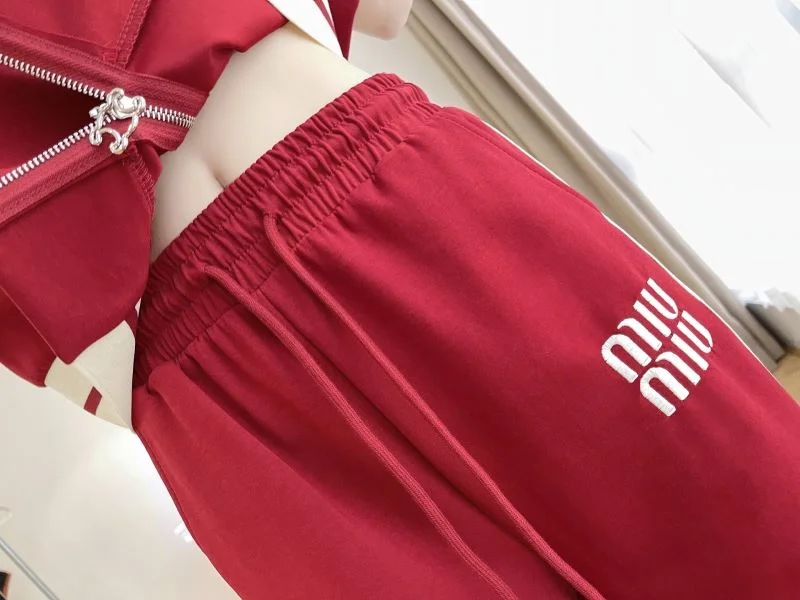 Resilient Miu Miu Long Suits 163952