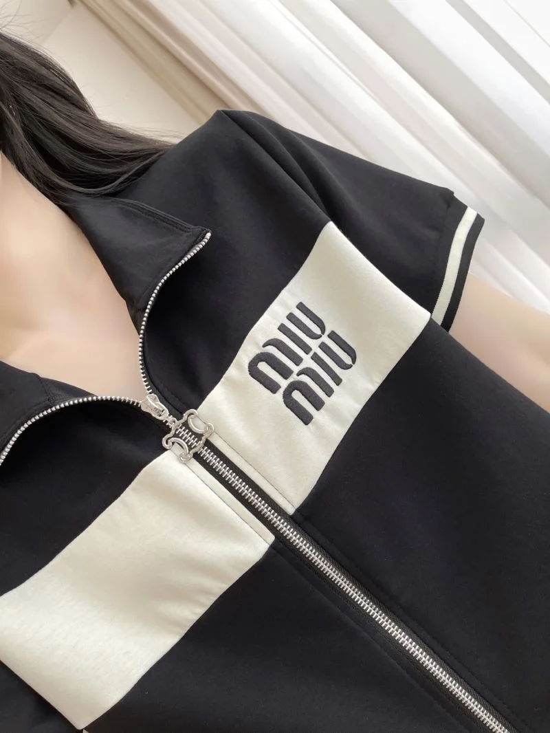 Miu Miu Long Suits Chic 163948
