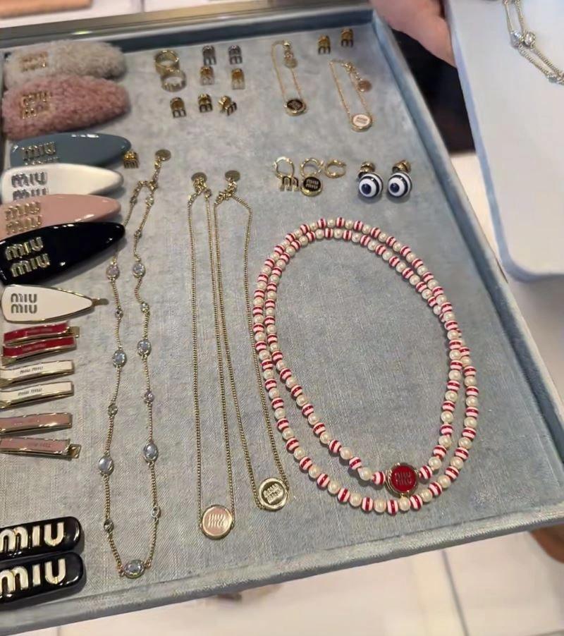 Miu Miu Necklaces UrbanStyle 213414
