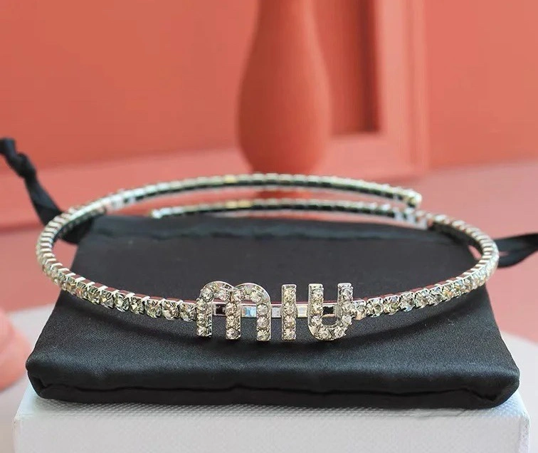 Miu Miu Necklaces Seasonal 213408