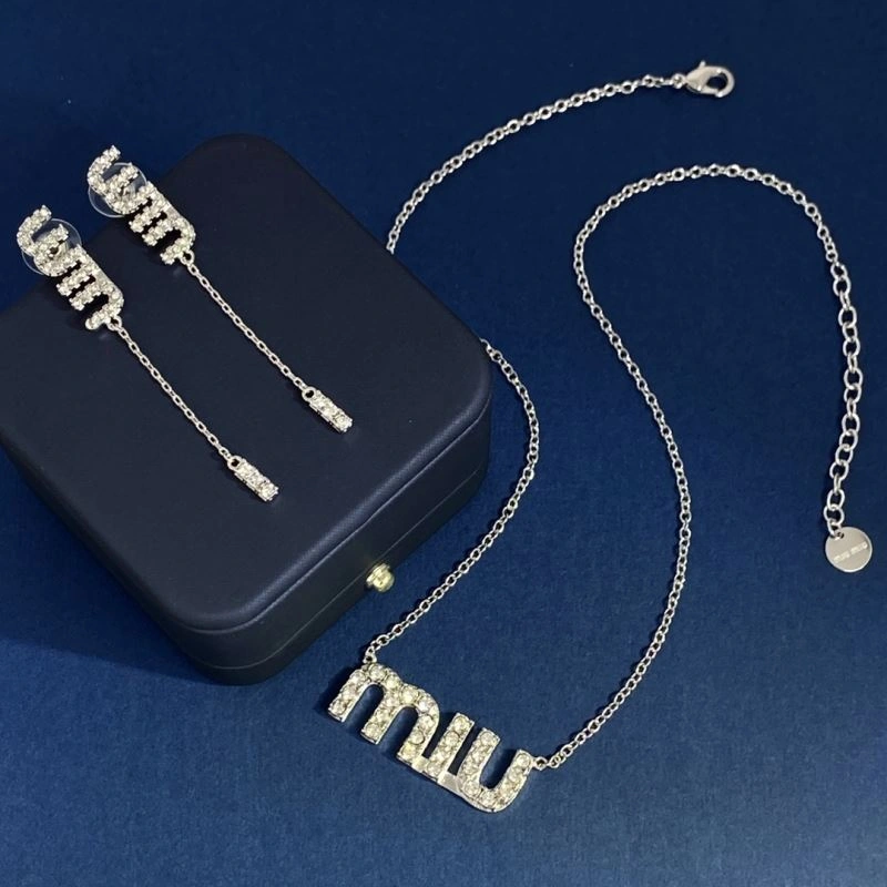 Miu Miu Necklaces Lightweight 214500