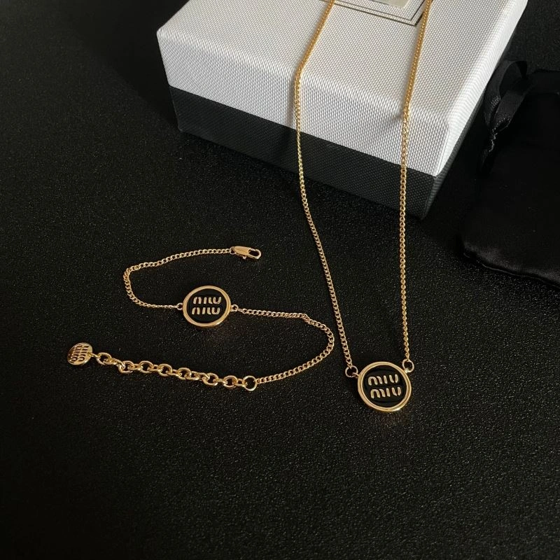 Contemporary Miu Miu Necklaces 212853