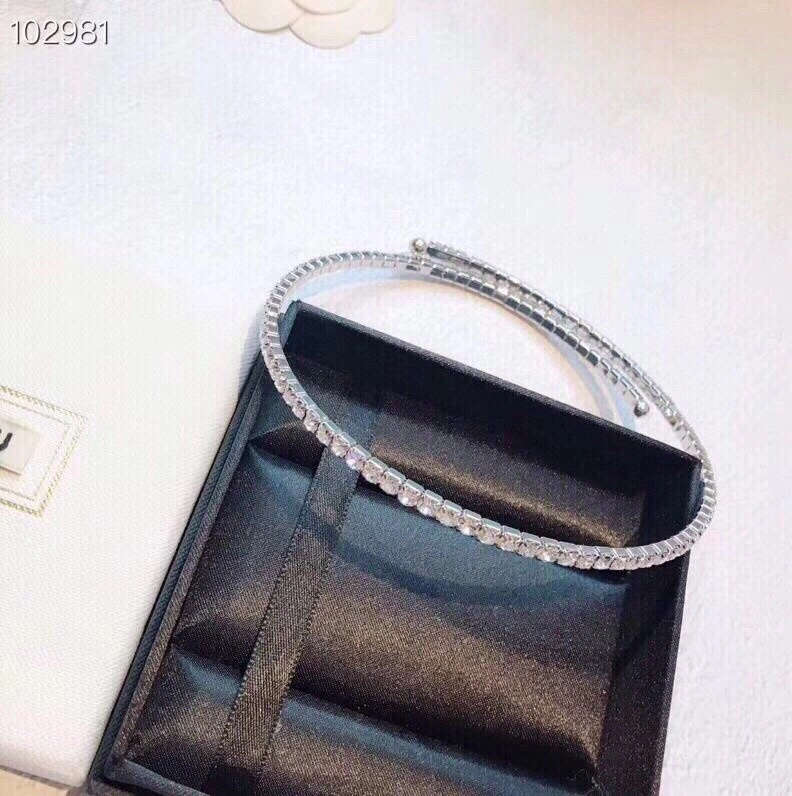 TechFriendly Miu Miu Necklaces 212554