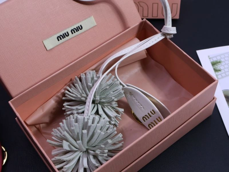 Breathable Miu Miu Ornaments 269122