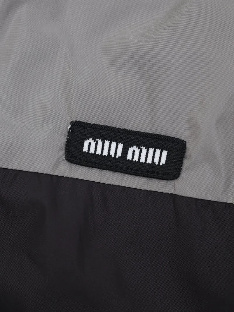 Miu Miu Outwear Classic 163563