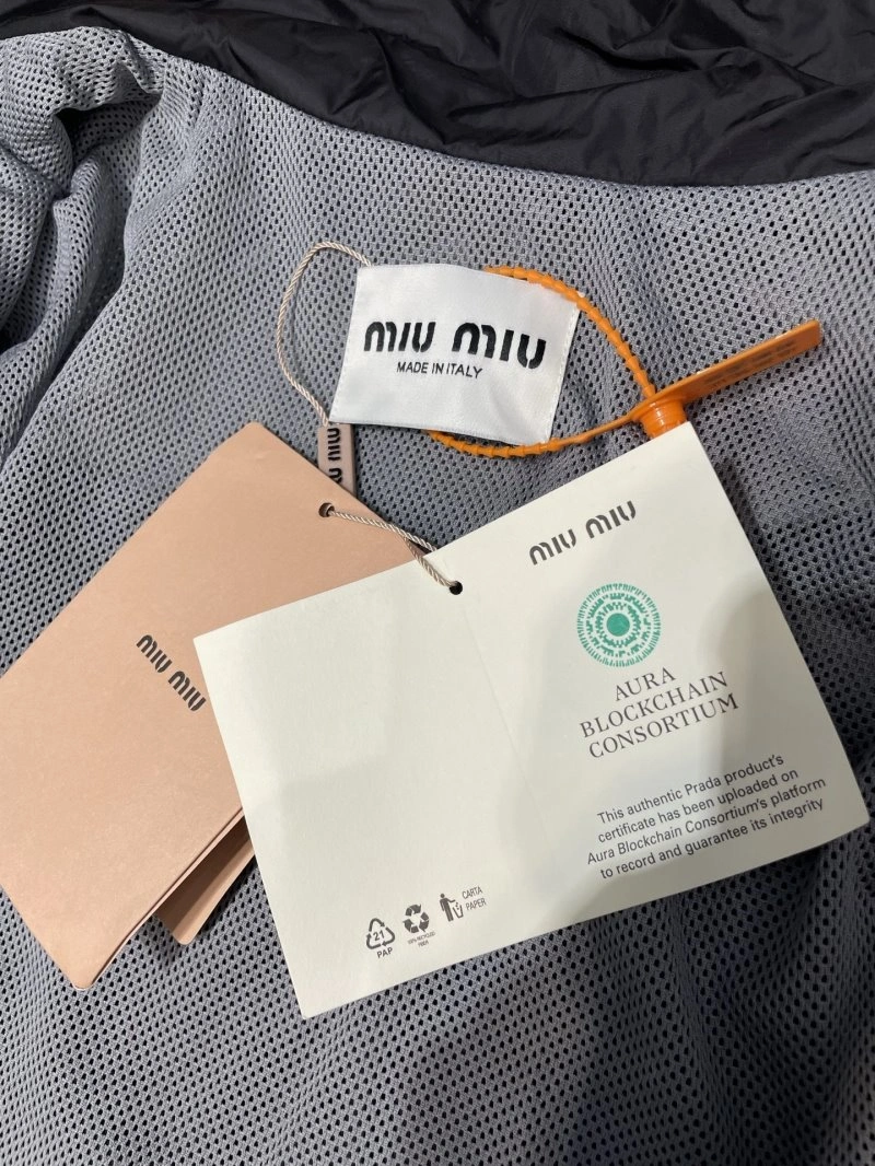 EasyMatch Miu Miu Outwear 152250