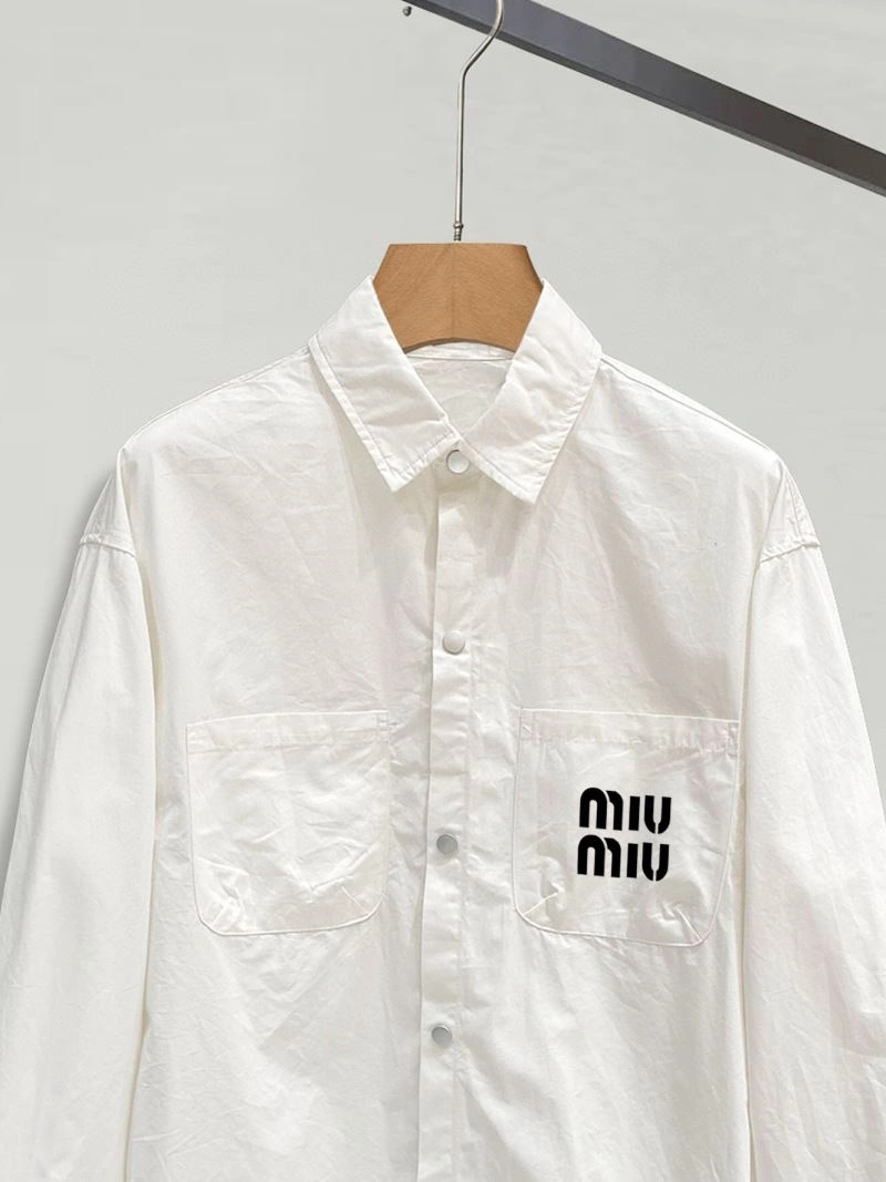 Miu Miu Outwear TimelessDesign 162467
