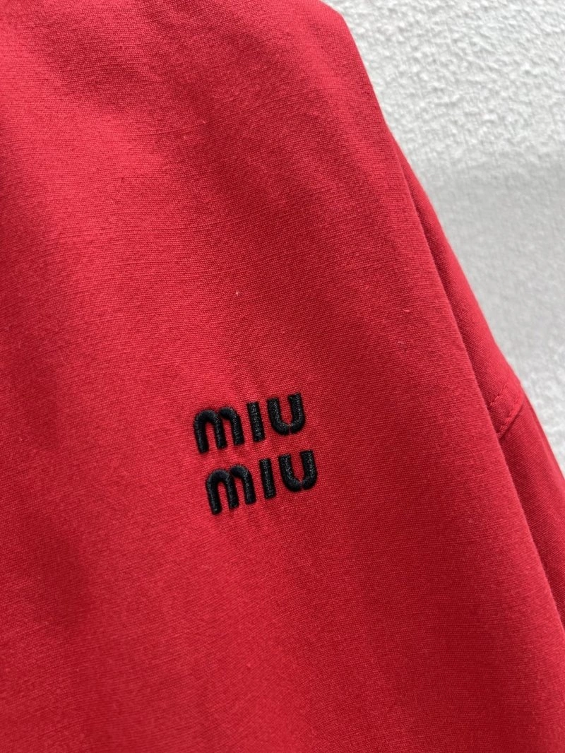 Miu Miu Outwear Sleek 151230