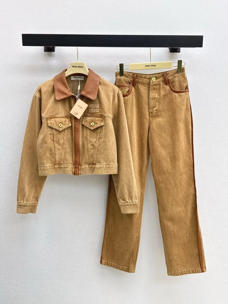 Minimalist Miu Miu Outwear 148823