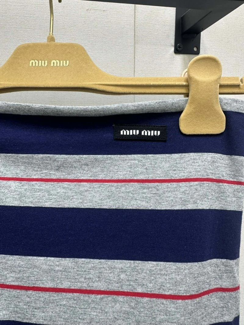 Versatile Miu Miu Outwear 148808