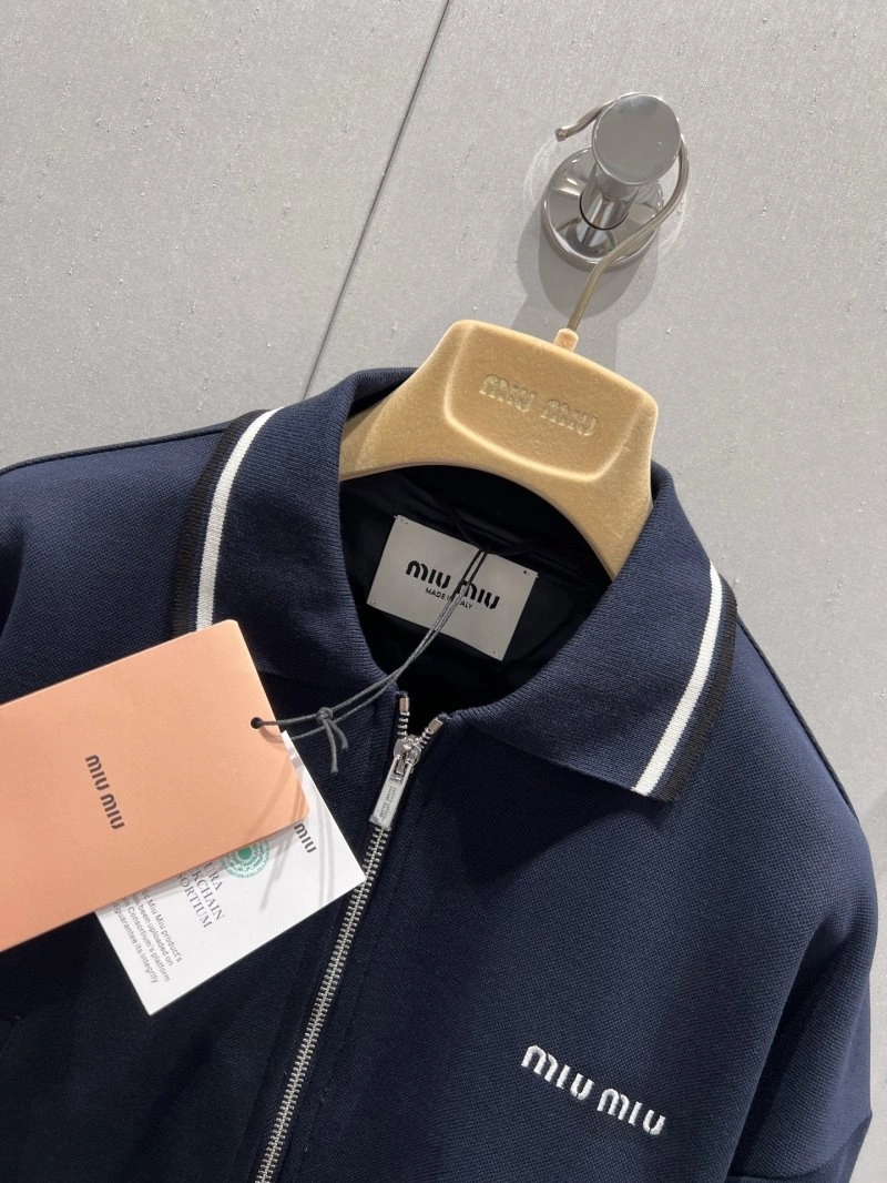 Miu Miu Outwear ComfortFit 148777
