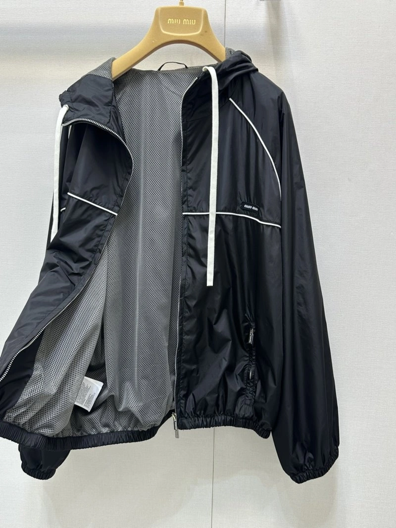 Miu Miu Outwear WaterResistant 148769