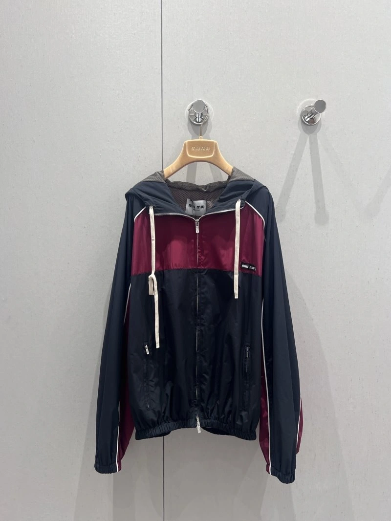 Miu Miu Outwear TechFriendly 148761