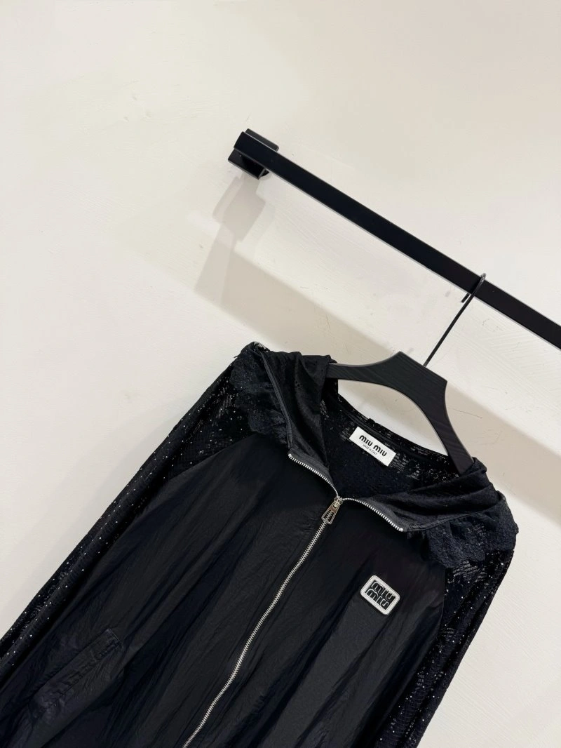 MultiPurpose Miu Miu Outwear 154498