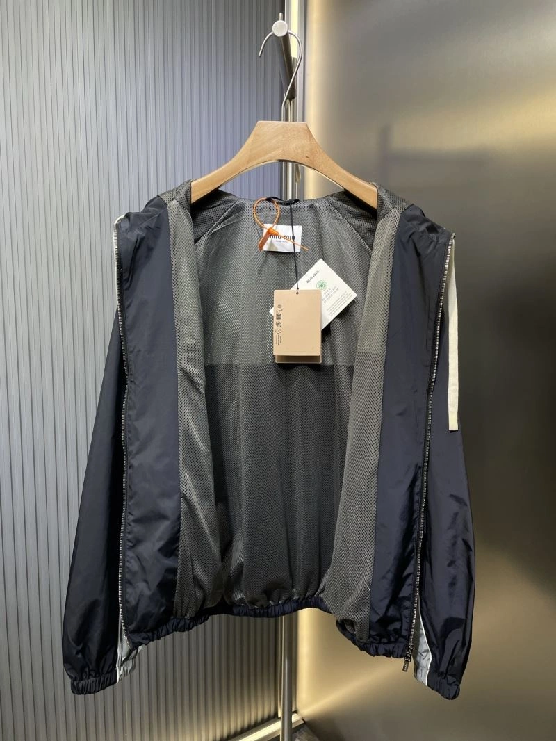 TechFriendly Miu Miu Outwear 159108
